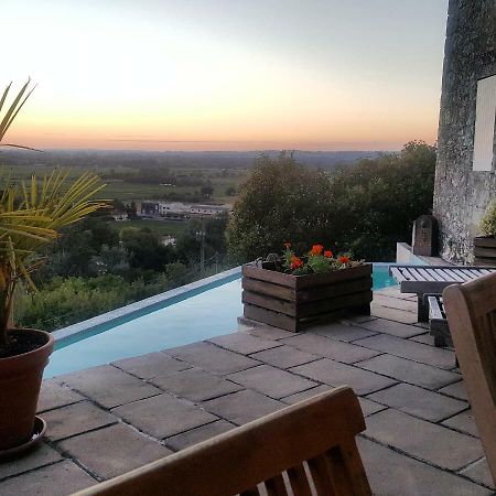 Le Prieure Bed & Breakfast Saint-Pey-de-Castets Екстериор снимка